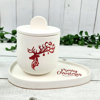 Elegant Reindeer Themed Scented Candle and Tray Set - Red