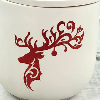 Elegant Reindeer Themed Scented Candle and Tray Set - Red