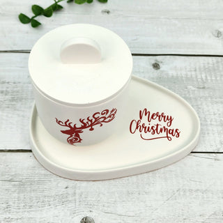 Elegant Reindeer Themed Scented Candle and Tray Set - Red